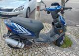 Scooter keeway . Motos