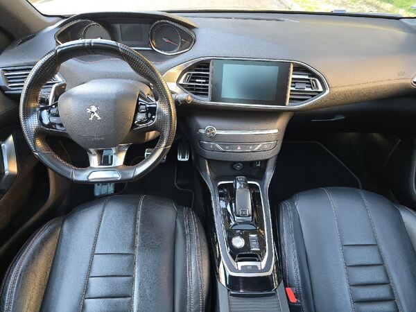 Peugeot 308 SW GTLINE 2018. Carros