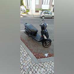 Vendo SYM 50CC . Motos. Beato. 2014  Sym 40.000 km Scooters Gasolina sem chumbo Preto Aceitável