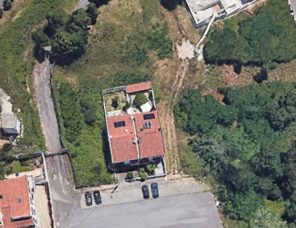 Terreno com área de 322 m2 para construção de mora. Lote