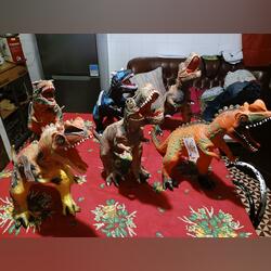 magnificos dinossauros novos com etiqueta faz baru. Brinquedos para bebês. Moita.      Novo / Como novo Andador Com musica