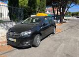 Vende-se Dacia Sandero 0,9 bi fuel de 2016 . Carros. Cascais. 2016   126.000 km Manual Híbrido 66 cv 5 portas Preto Ar condicionado Vidros eléctricos Sistema de navegação