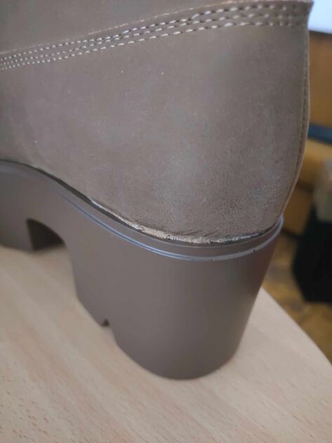 Botas mulher. Botas e botins