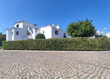 Apartamento t1 com jardim perto da praia. Casa e apartamentos para vender. Lagoa (Algarve). 254 m2 1 quarto 1 banho  