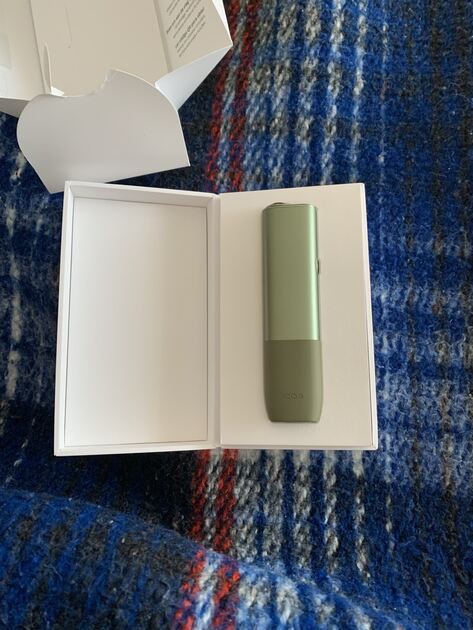 Iqos iluma one. Cigarro eletrônico
