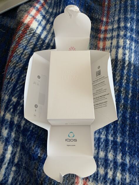 Iqos iluma one. Cigarro eletrônico