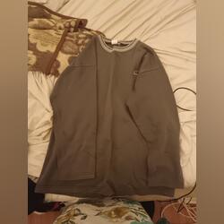 Camisola Nike cinza. Sweatshirts