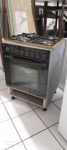 Placa e forno Teka. Fogões