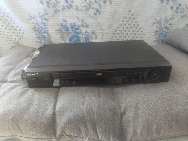 Sony DVP-NS700V - Leitor de DVD/SACD TOP. DVD e VHS