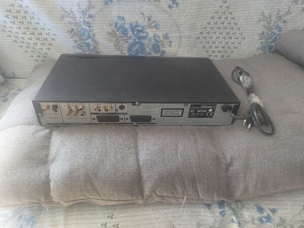 Sony DVP-NS700V - Leitor de DVD/SACD TOP. DVD e VHS