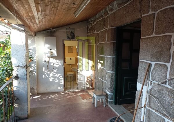 Moradia T3 em Travanca de Lagos. Casa e apartamentos para vender