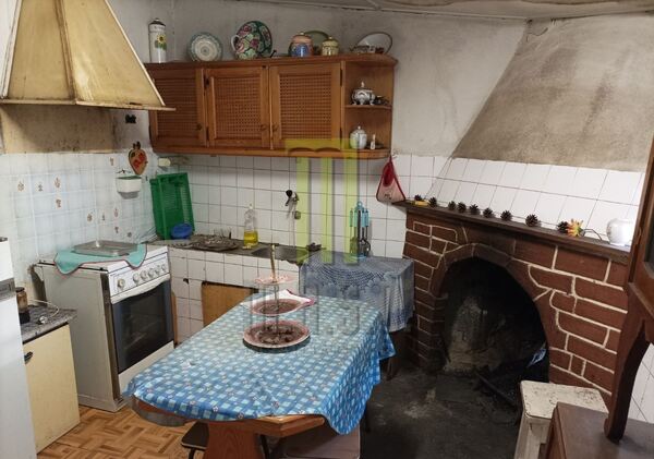 Moradia T3 em Travanca de Lagos. Casa e apartamentos para vender