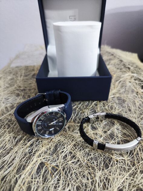 Conjunto relógio e pulseira de homem da marca Skyline . Relógios de Pulso