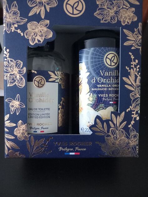 Conjunto para mulher . Perfumes