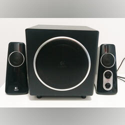 Colunas 2.1 Logitech Z523 com subwoofer. Colunas de PC