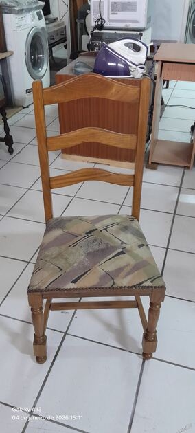 Cadeira para desocupar. Cadeiras