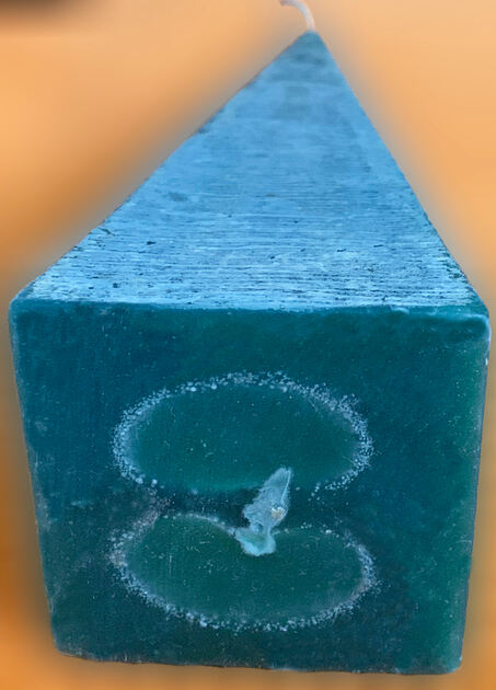 Vela Piramidal Verde, Nova. Velas