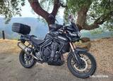 Triumph Tiger 1200 (aceito retoma). Motos