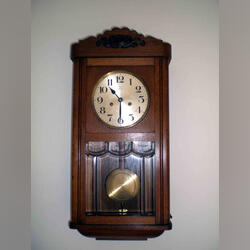 Relógio de parede antigo. Relógios. Sintra