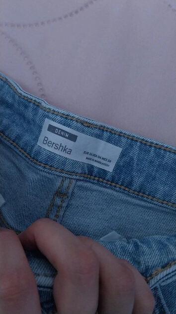 Calções Ganga Azuis Claros Rasgões – Bershka 36. Calções