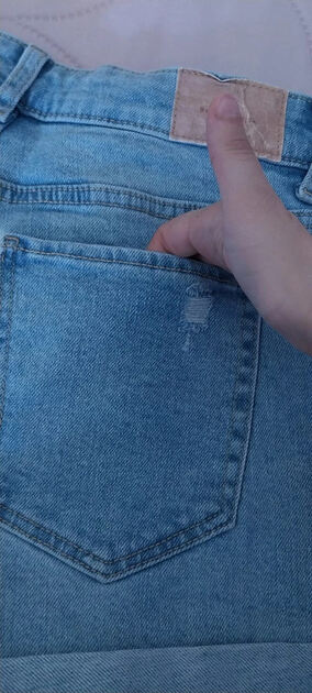 Calções Ganga Azuis Claros Rasgões – Bershka 36. Calções
