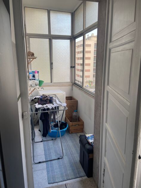 Quarto em T2, Odivelas. Ofereço Quarto para Arrendar