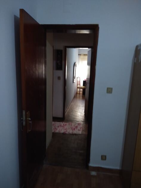 Aluguer de quarto. Ofereço Quarto para Arrendar