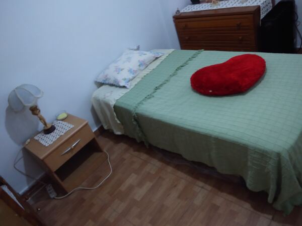 Aluguer de quarto. Ofereço Quarto para Arrendar