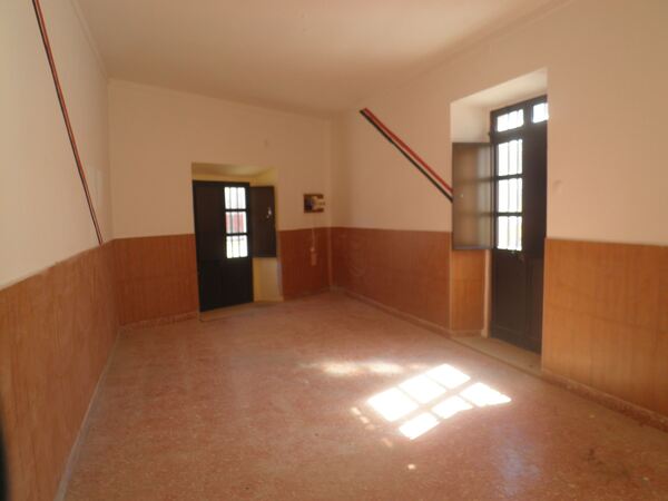 Espaço comercial para arrendar. Estabelecimentos para arrendar