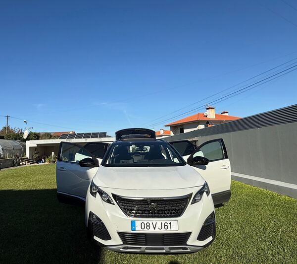 Peugeot 3008 GT LINE. Carros