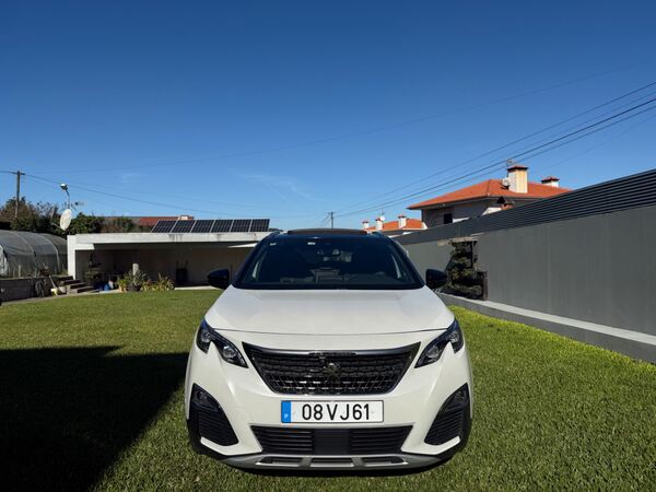 Peugeot 3008 GT LINE. Carros