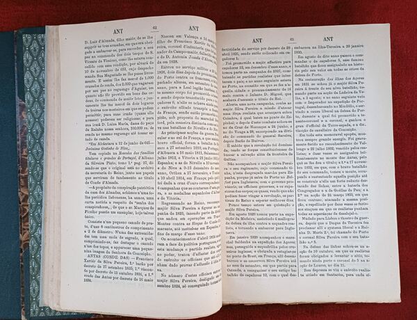 Dicionário Geographia e História Portugueza I e II. Livros