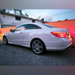 Mercedes E 250 CDI BlueEfficiency AMG Coupé . Carros