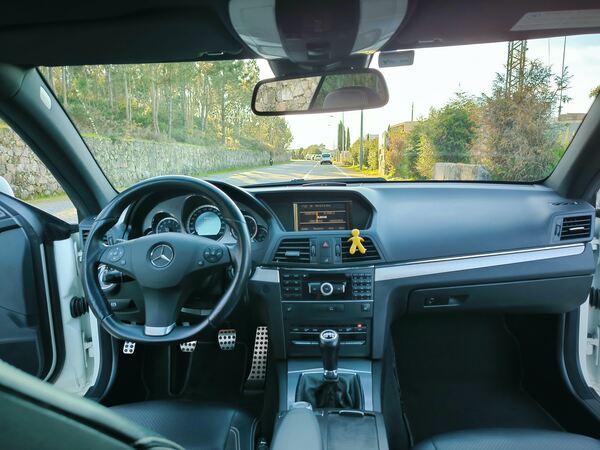 Mercedes E 250 CDI BlueEfficiency AMG Coupé . Carros