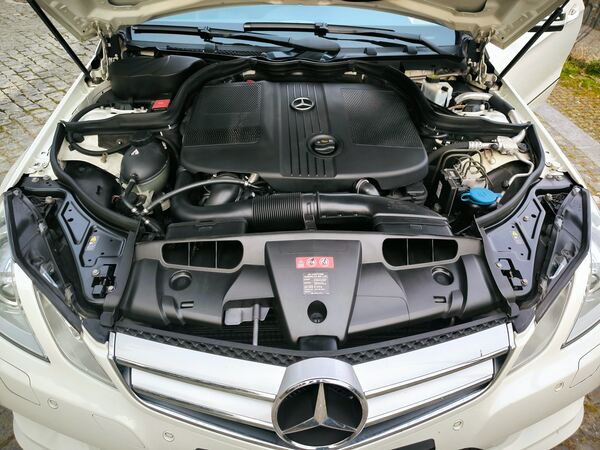 Mercedes E 250 CDI BlueEfficiency AMG Coupé . Carros
