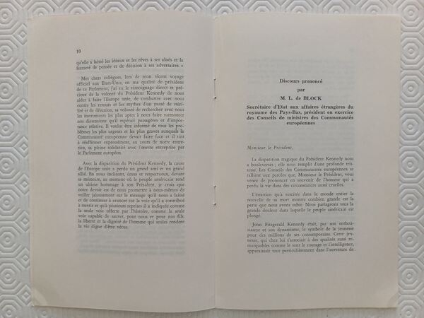 Brochura de Homenagem a John F. Kennedy 1963. Objectos históricos