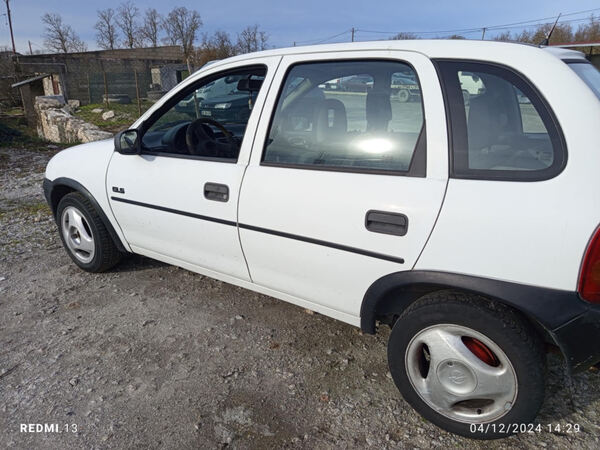 Para peças Opel Corsa B 1.5 TD ano 1994. Carros para Peças