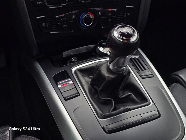 Audi A5 Cabriolet S-Line. Carros