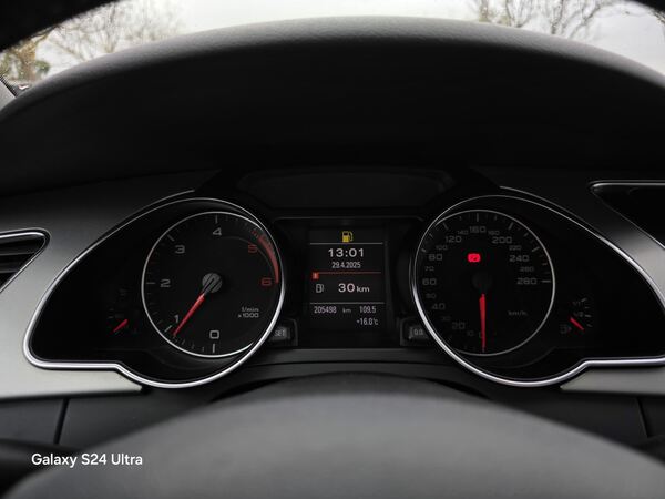 Audi A5 Cabriolet S-Line. Carros