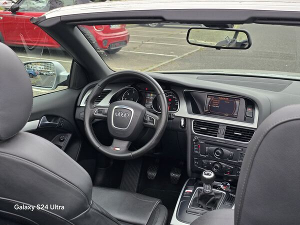 Audi A5 Cabriolet S-Line. Carros