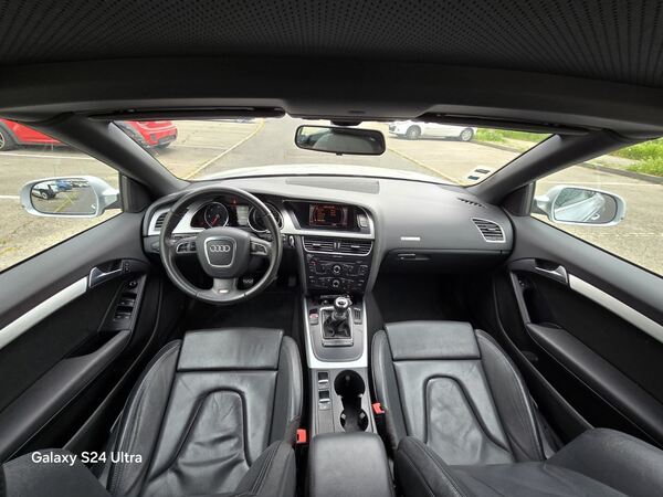 Audi A5 Cabriolet S-Line. Carros