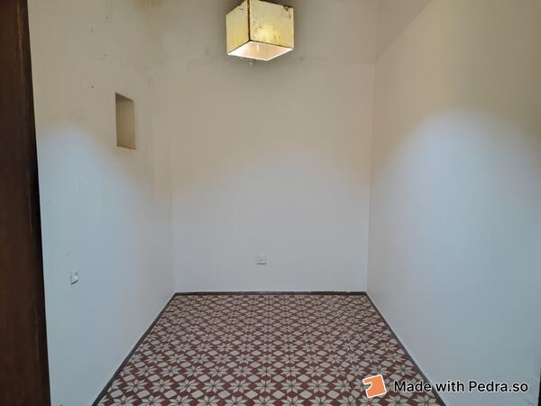 Moradia em Banda T1 + 2. Casa e apartamentos para vender