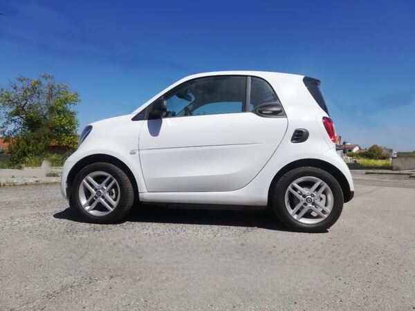 Smart ForTwo EQ Prime. Carros