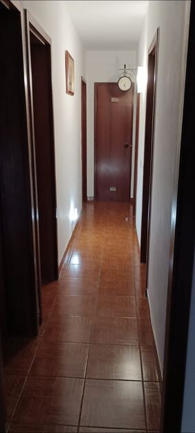 Aluco quarto com WC privado. Ofereço Quarto para Arrendar