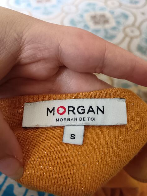 Blusa regata da marca MORGAN, cor laranja mostarda. Camisas e Blusas