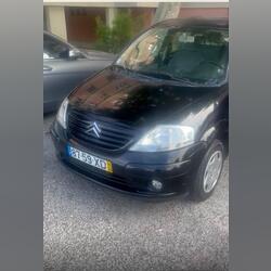 Vendo Citröen C3. Carros. 2004   245.000 km Manual Gasolina 44 cv 5 portas Preto Ar condicionado Vidros eléctricos