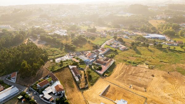 Terreno Urbano 682 m² em São Félix da Marinha . Lote