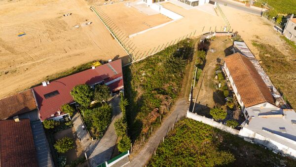 Terreno Urbano 682 m² em São Félix da Marinha . Lote