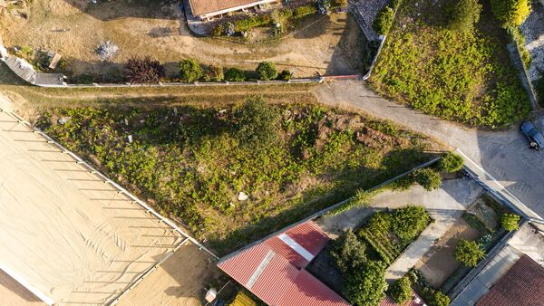 Terreno Urbano 682 m² em São Félix da Marinha . Lote