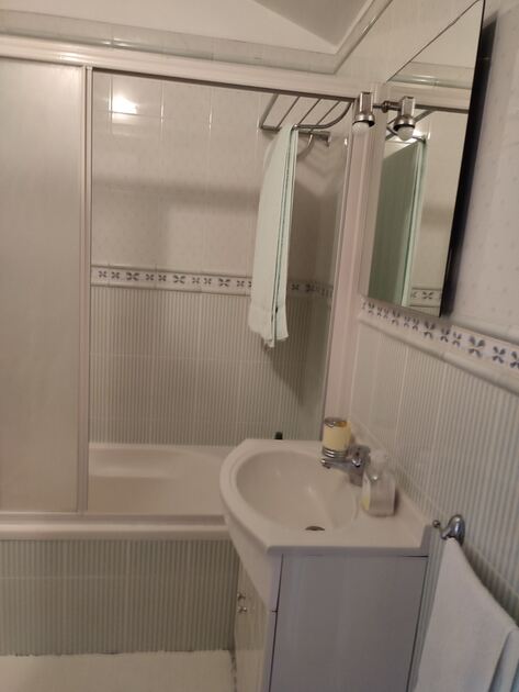 Arrendo Quarto. Ofereço Quarto para Arrendar